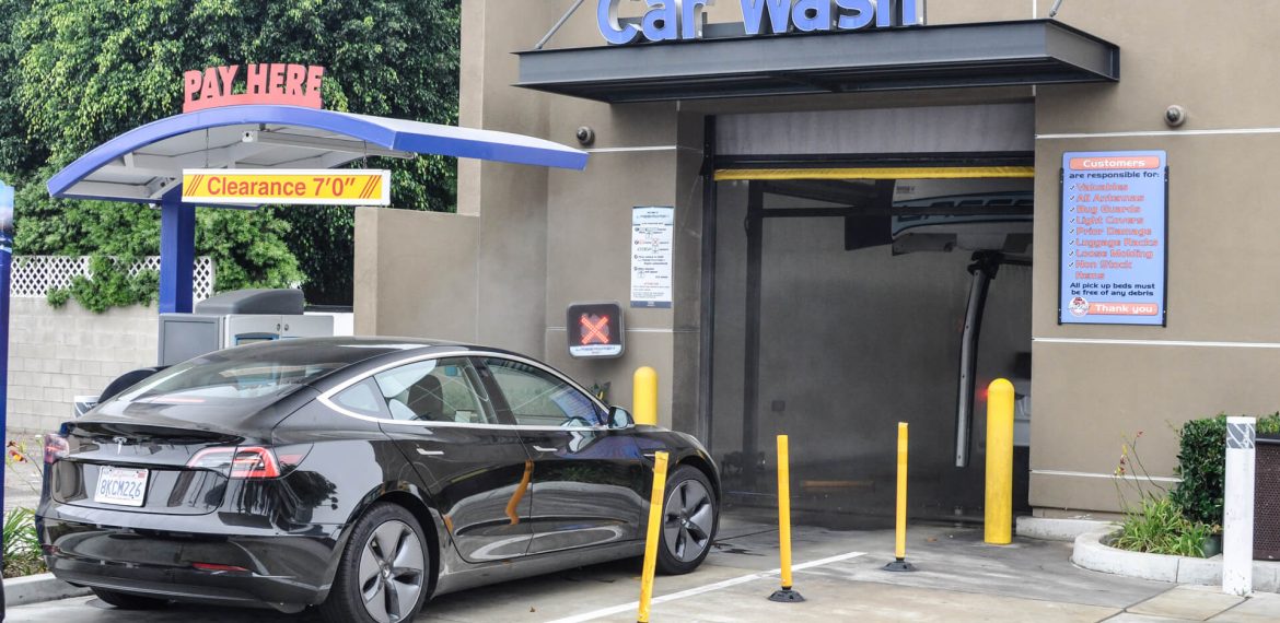 Brushless Culver City Chevron Car wash Los Angeles Near me