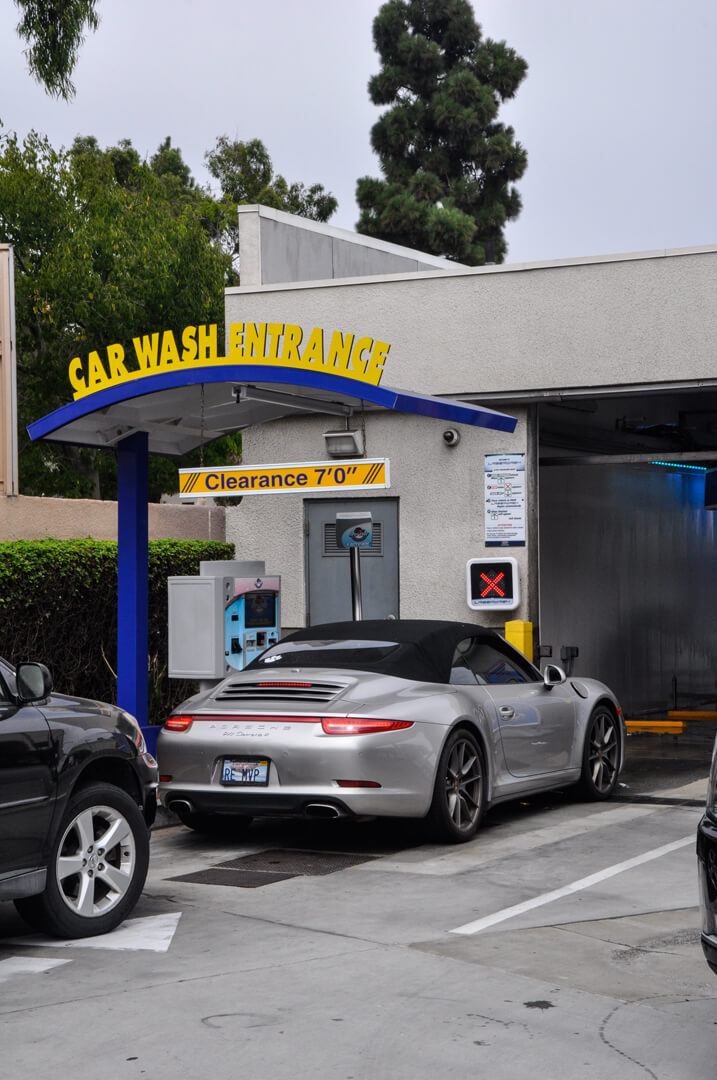 Touchless car wash