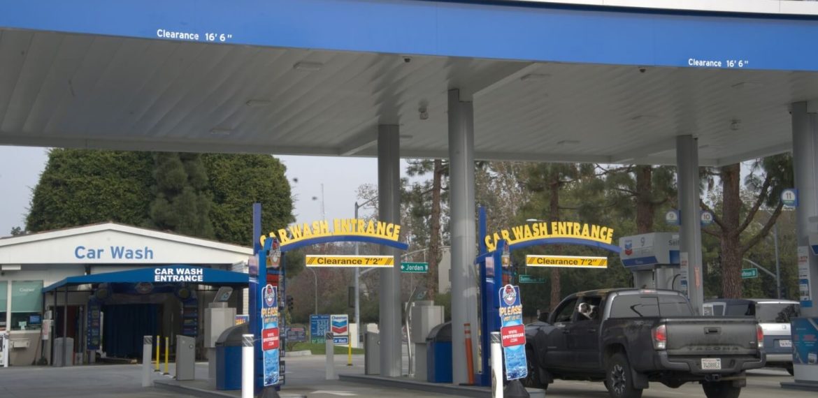 5 minutes Express Car wash Jefferson Chevron Los Angeles, express car wash los angeles