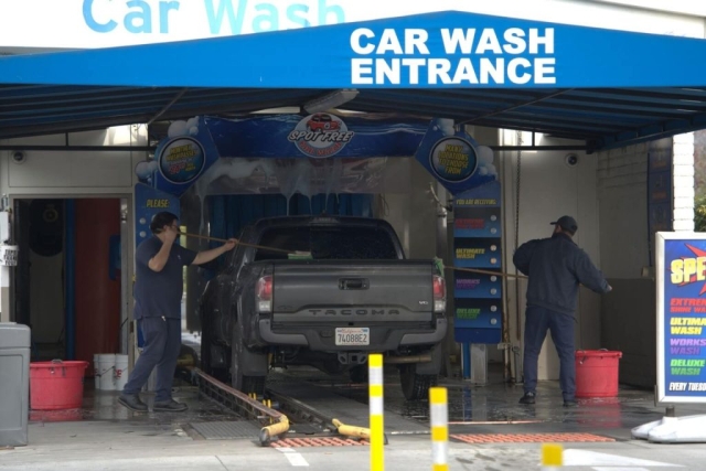 Nearby Jefferson Chevron Car wash Los Angeles