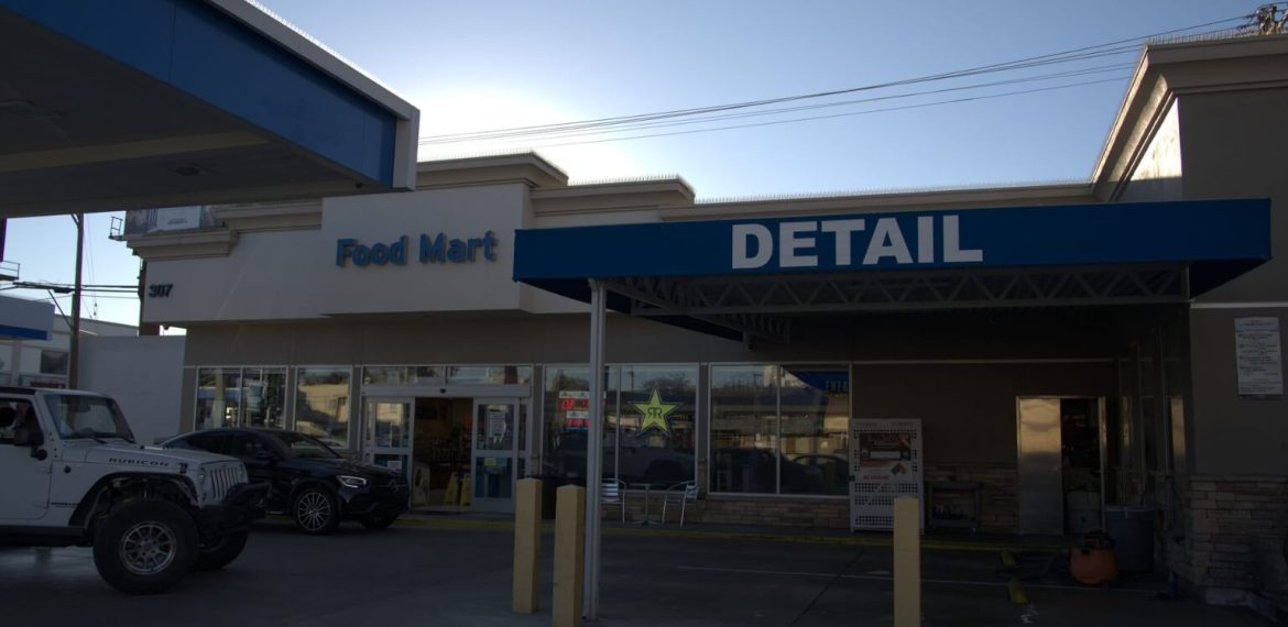 Nearby La Brea Car wash Los Angeles, best car wash near me