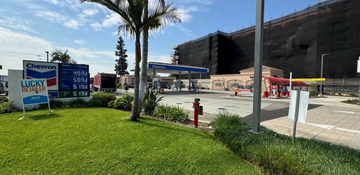 Touchless Car wash Monrovia Chevron los angeles, car wash near me monrovia